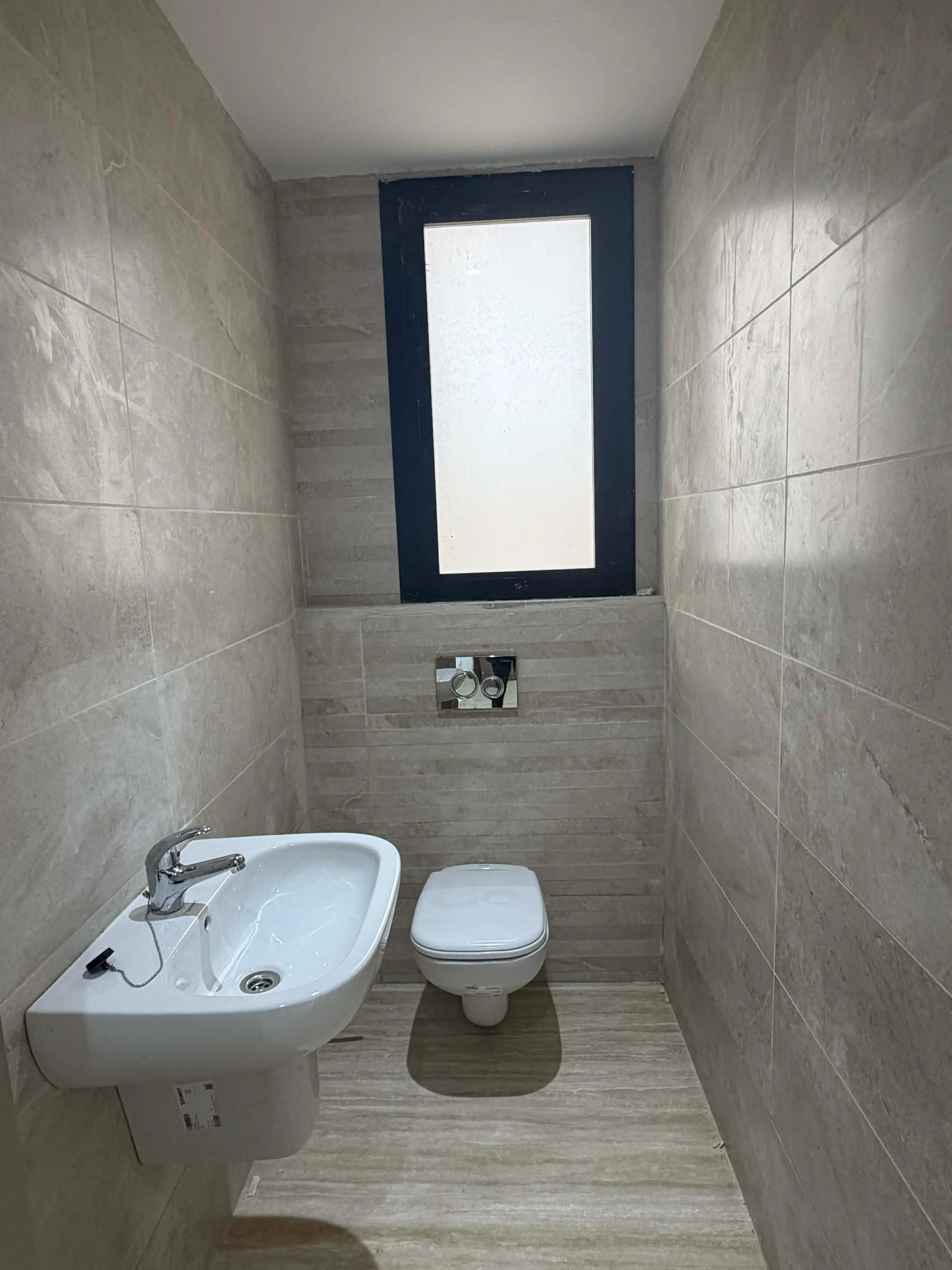 🔴⚫️ BUREAUX À LOUER – LAOUINA (H+1)