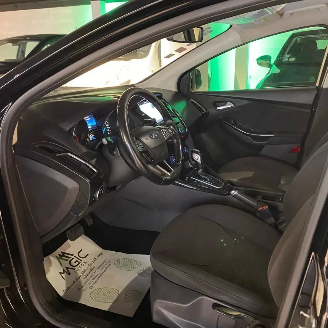 FORD FOCUS 