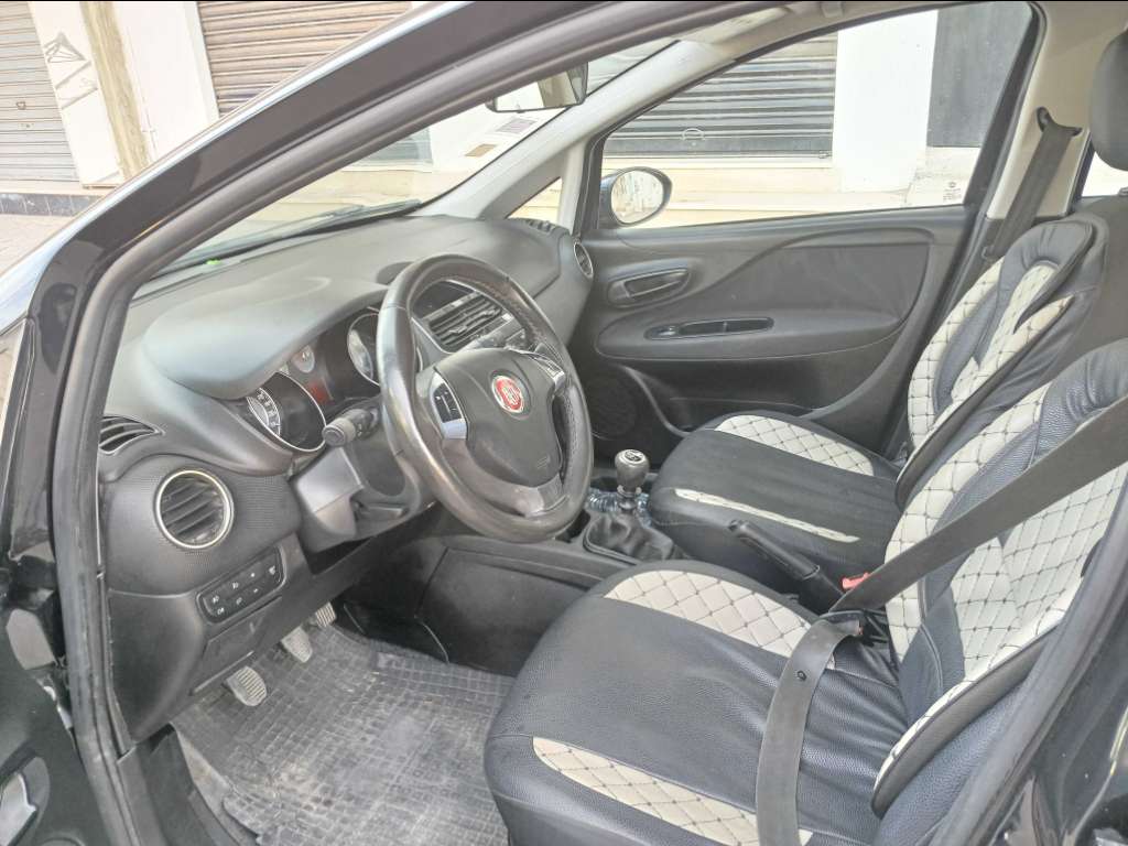 FIAT GRANDE PUNTO ESSENCE Tel 24 313 594