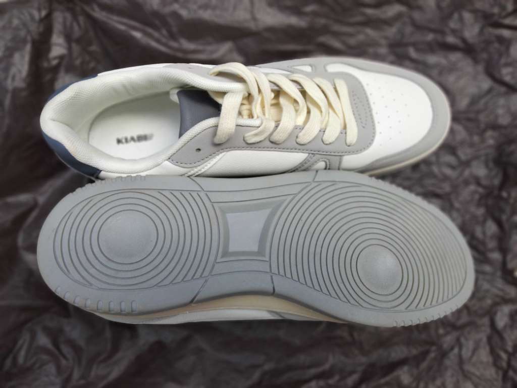 kiabi homme  42.5/43