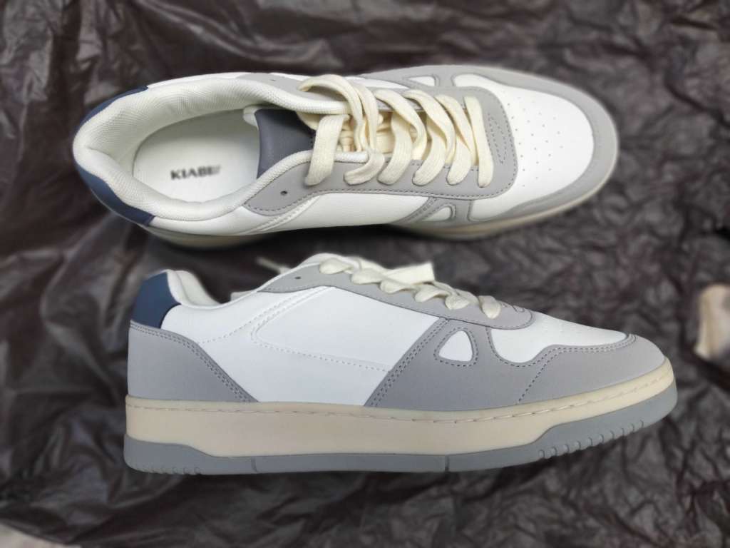 kiabi homme  42.5/43
