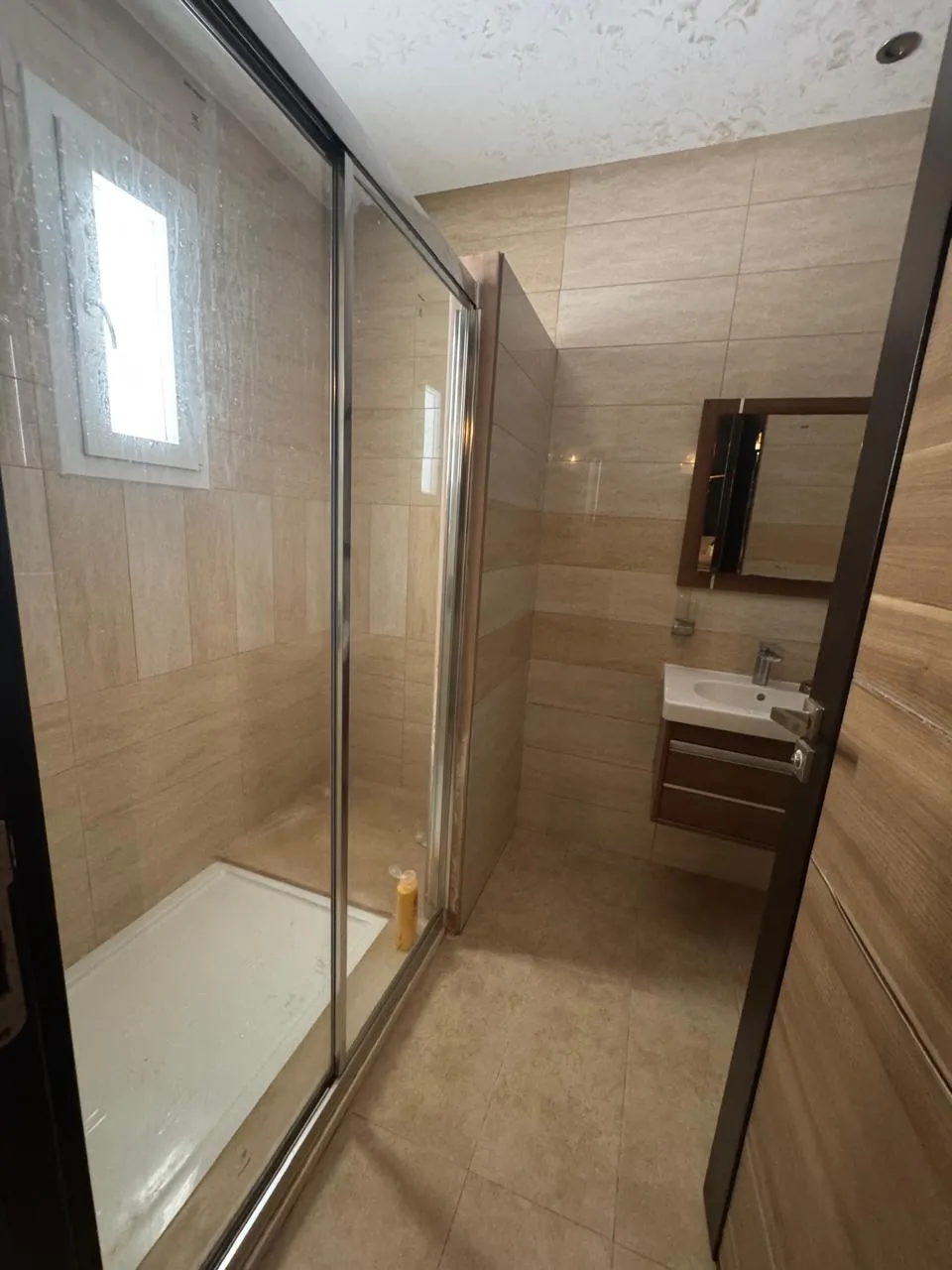 đA VENDRE ! S+3 Haut Standing & Pieds Dans L'Eau Ă Chott Meriem