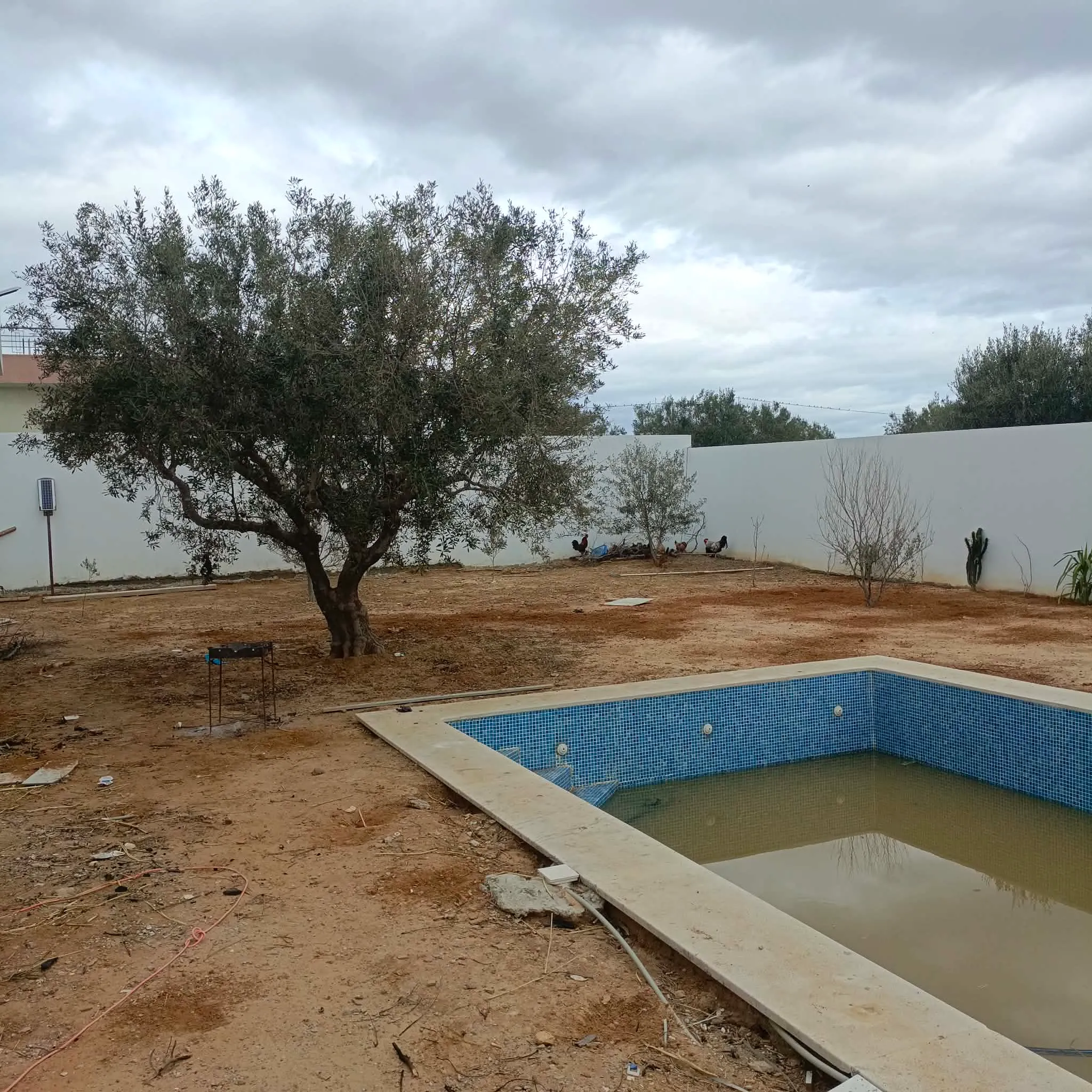 A VENDRE villa +piscine finie de 650m pas loin de hammamet yasmine