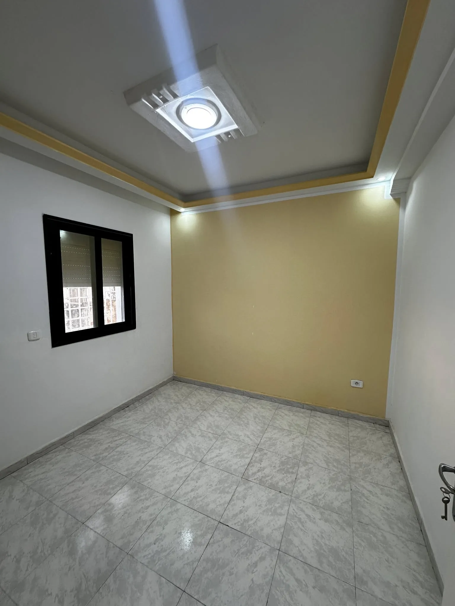 maison avec garage à sidi messbeh