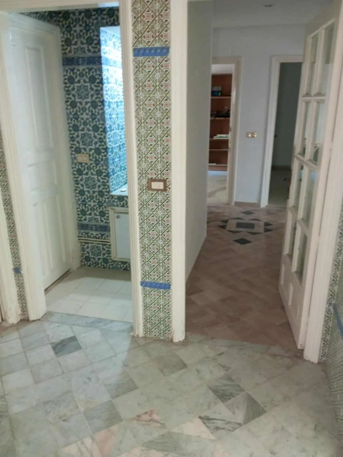 un appartement s+3 au rdc a louer situé a Ennacer 2 Prés de Café Astuce