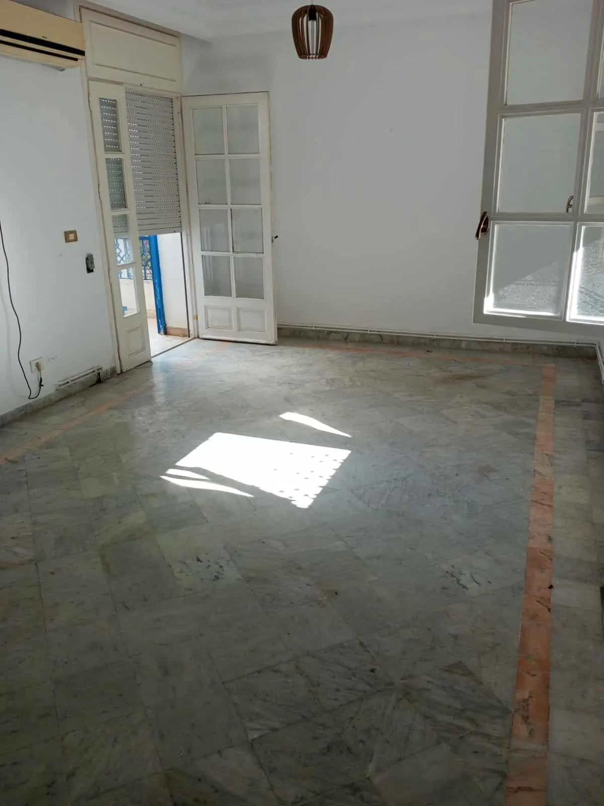 un appartement s+3 au rdc a louer situé a Ennacer 2 Prés de Café Astuce