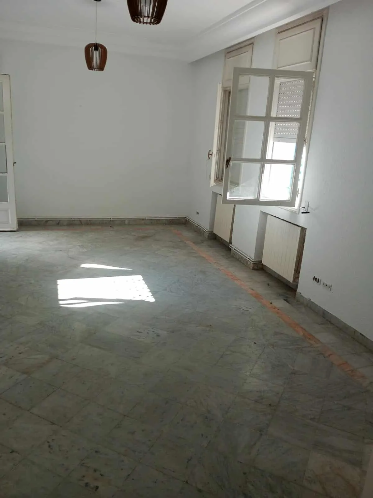 un appartement s+3 au rdc a louer situé a Ennacer 2 Prés de Café Astuce