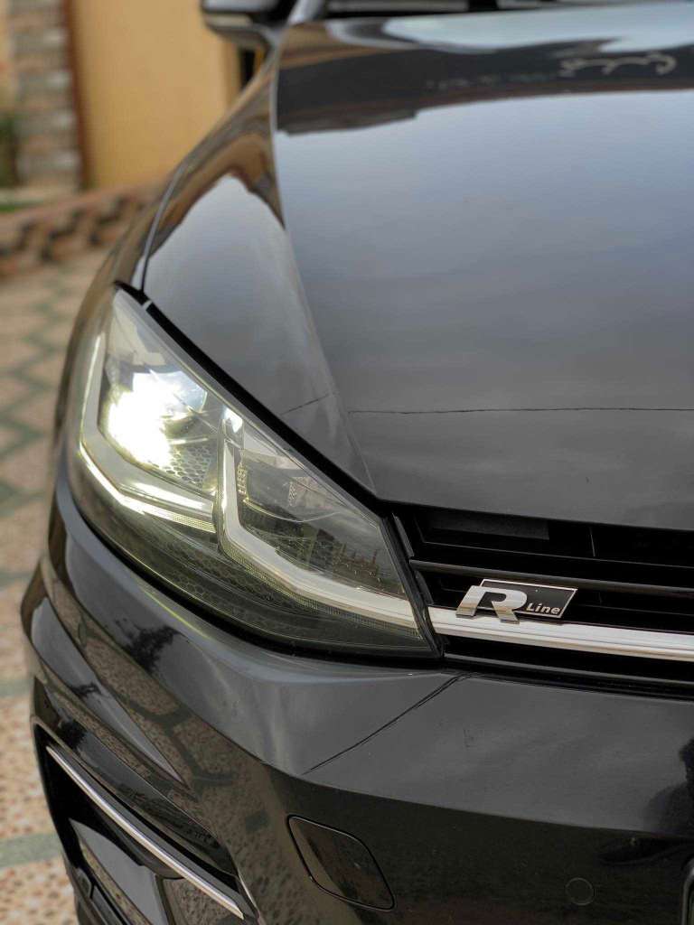Avendre belle golf 7.5 R line d'origine 98343753