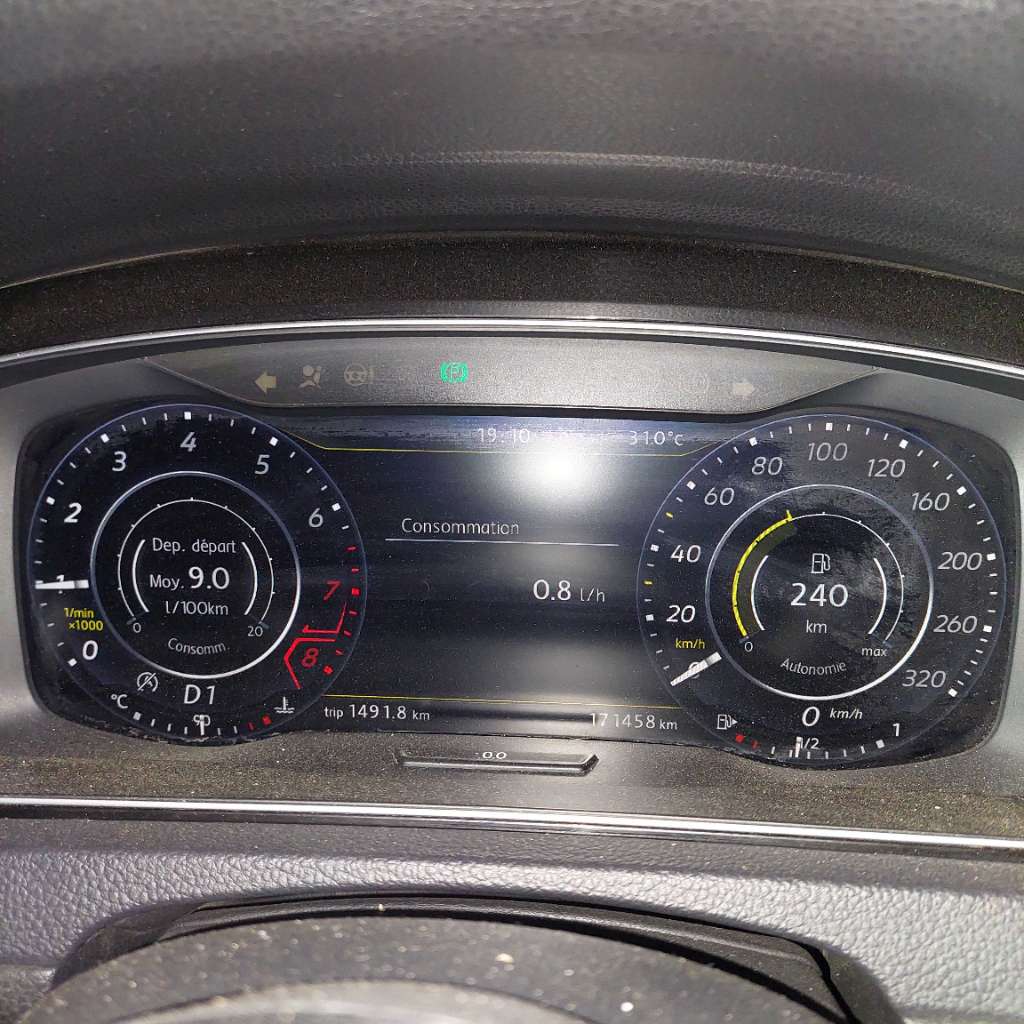 Avendre belle golf 7.5 R line d'origine 98343753