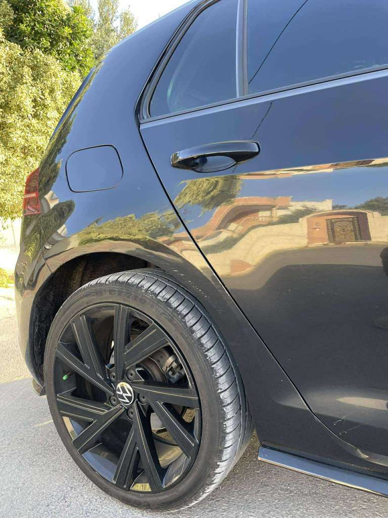 Avendre belle golf 7.5 R line d'origine 98343753