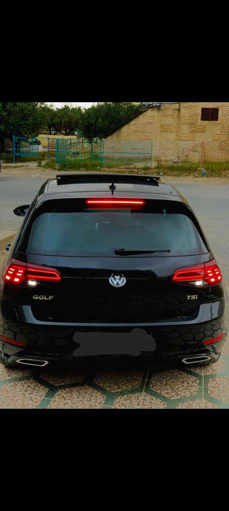 Avendre belle golf 7.5 R line d'origine 98343753