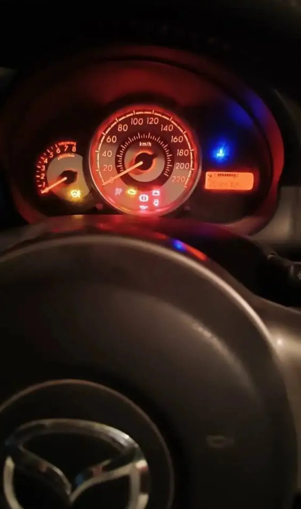Mazda 2 