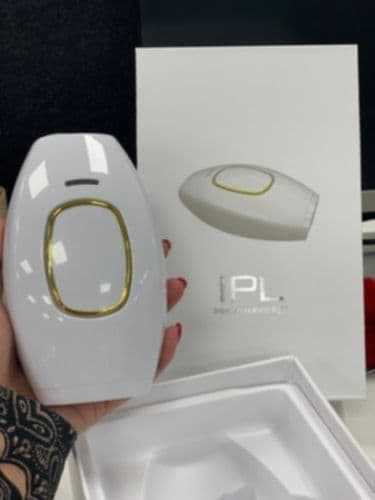 Appareil d’Épilation IPL – Instrument de Retrait des Poils