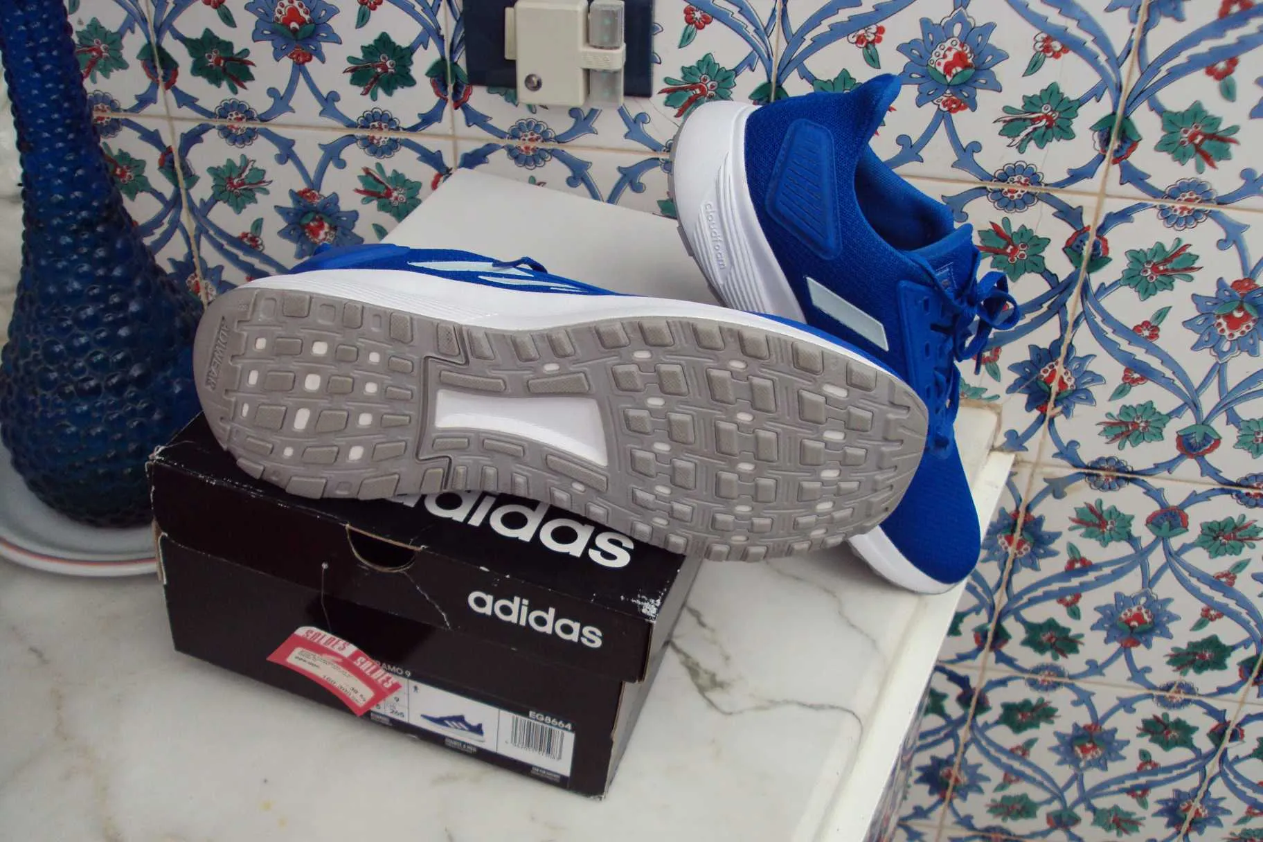 Occasion à ne pas rater  2 paires d’Espadrilles neuves ADIDAS pointure 43 
