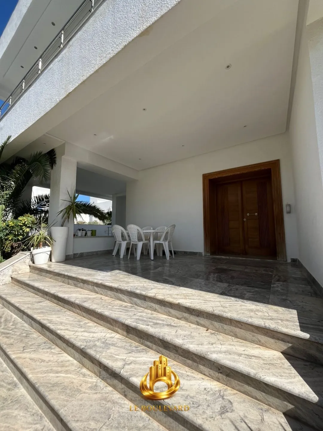 A Louer Villa 3S+5 Haut Standing Avec Jardin à Sidi Mahersi, Nabeul 