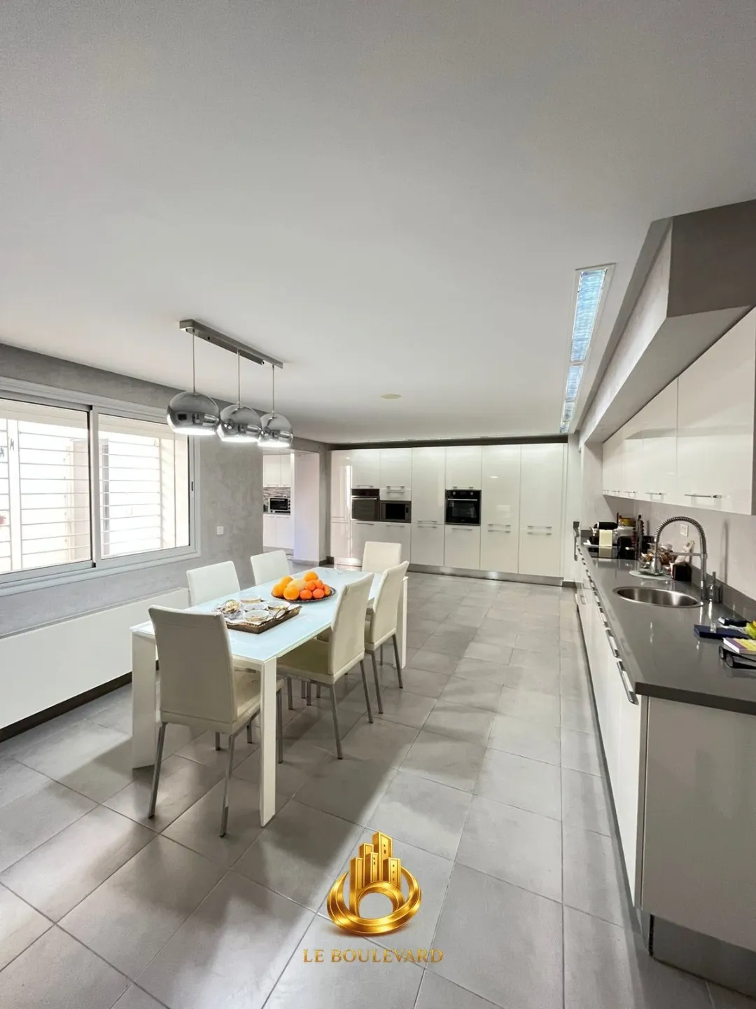 A Louer Villa 3S+5 Haut Standing Avec Jardin à Sidi Mahersi, Nabeul 