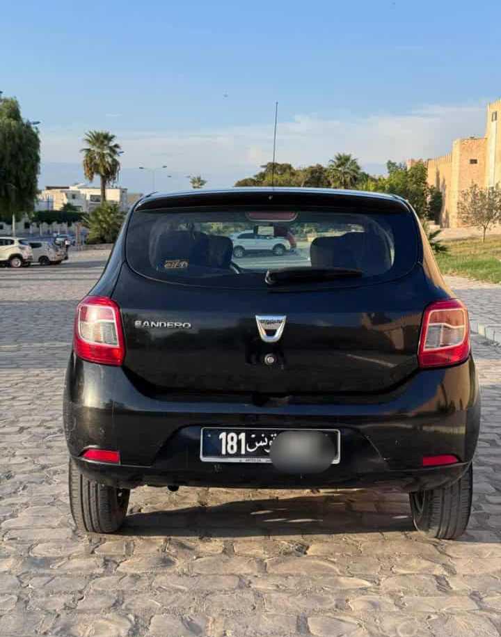 Dacia sandero 2015 en très bonne état