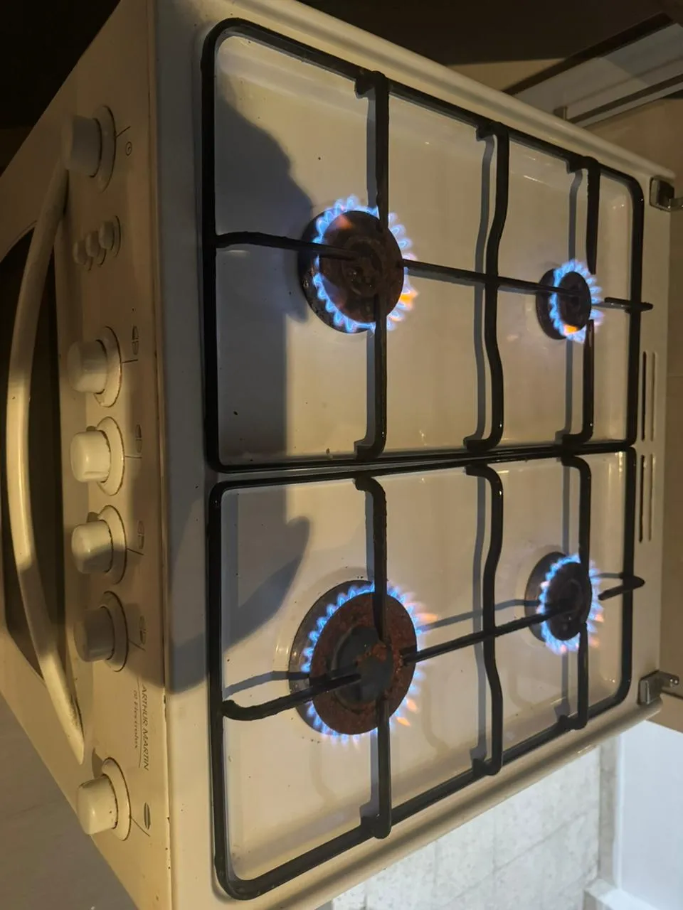 Cuisinière à Gaz ARTHUR MARTIN  60cm 4 Feux - Blanc