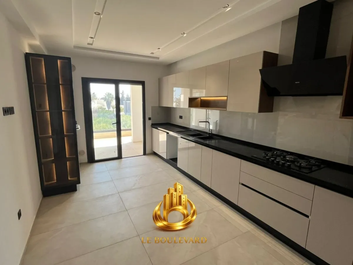 A Vendre Appartement S+3 Haut Standing à Soukra, Tunis