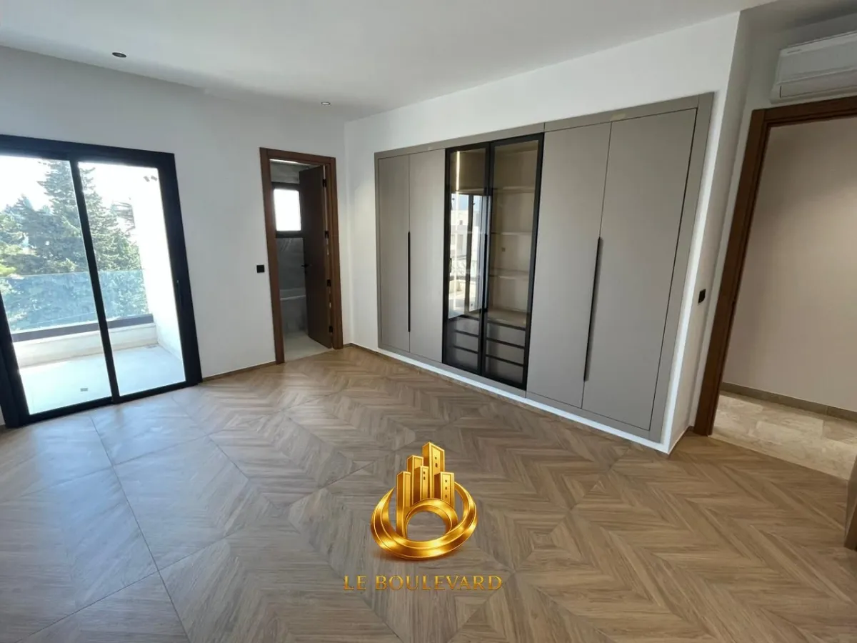 A Vendre Appartement S+3 Haut Standing à Soukra, Tunis