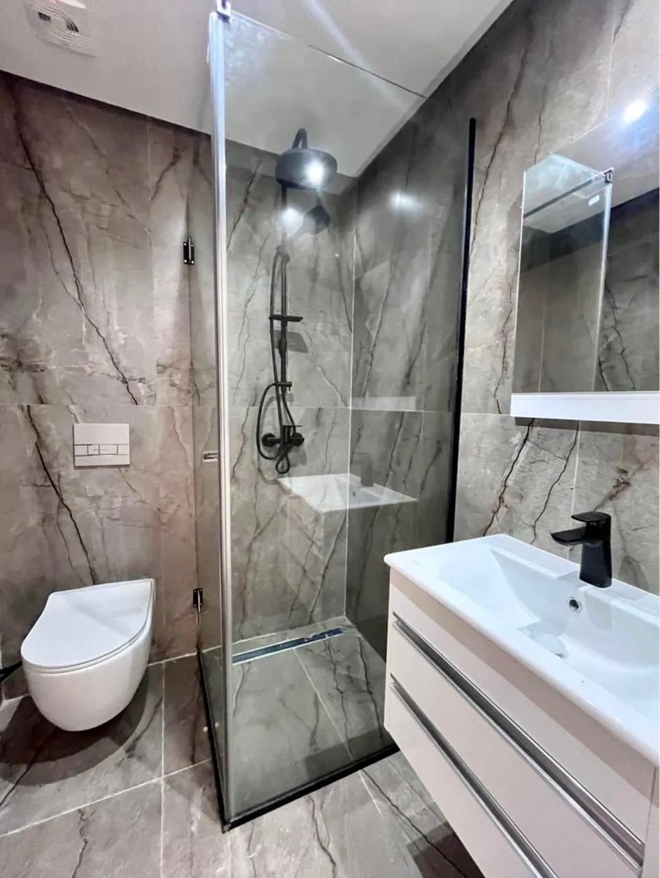 A Louer Appartement S+1 Haut Standing à Menzah 9C