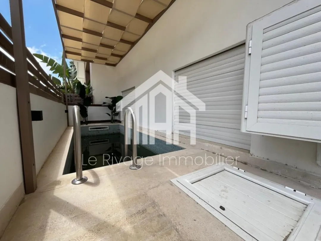 un duplex S4 avec piscine