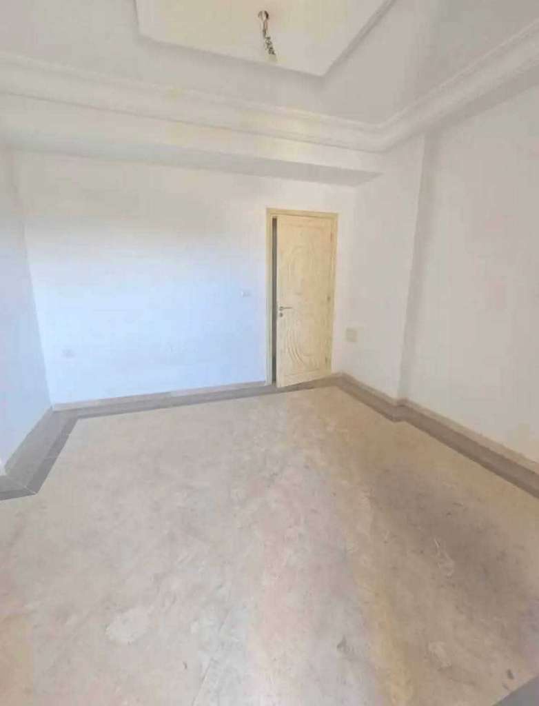 Belle appartement s3 à sousse cité farhat hached