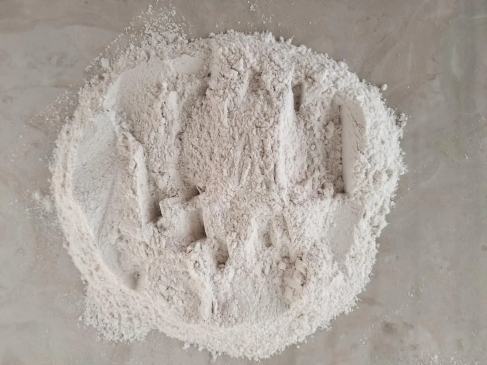 Fabrication de la chamotte refractaire de differents calibres