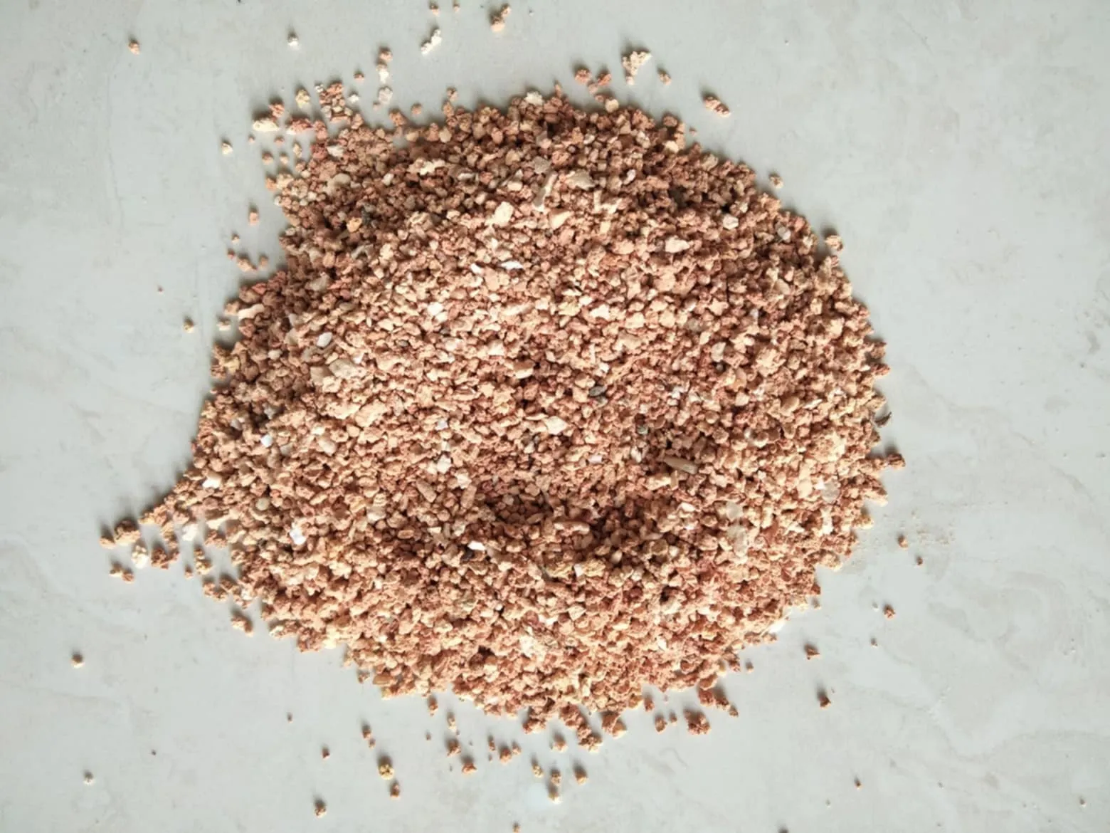 Fabrication de la chamotte refractaire de differents calibres