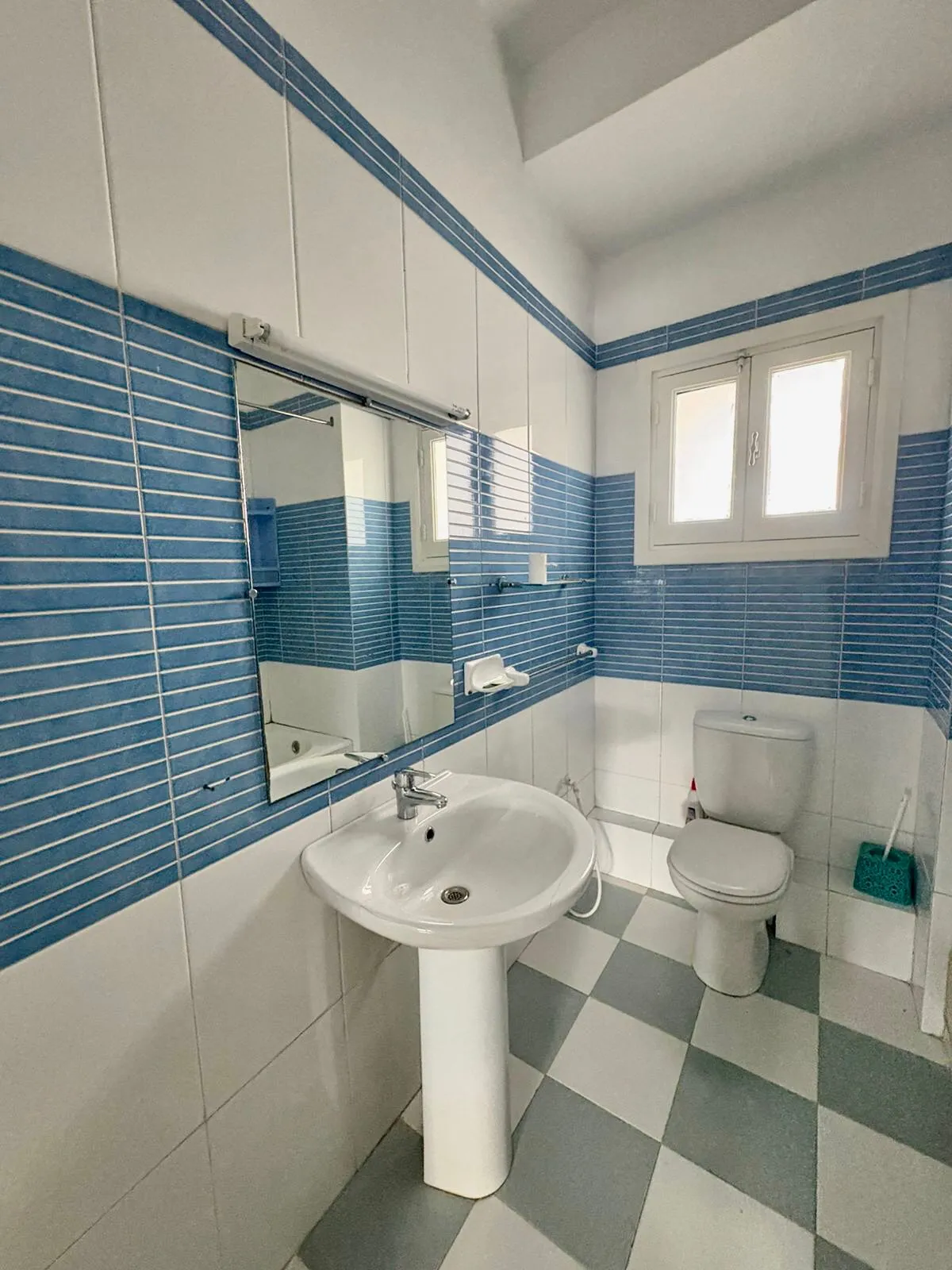 A Vendre Appartement S+3 SPACIEUX à Jardin d'el Menzah 2