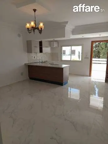 jolie étage de villa a louer 