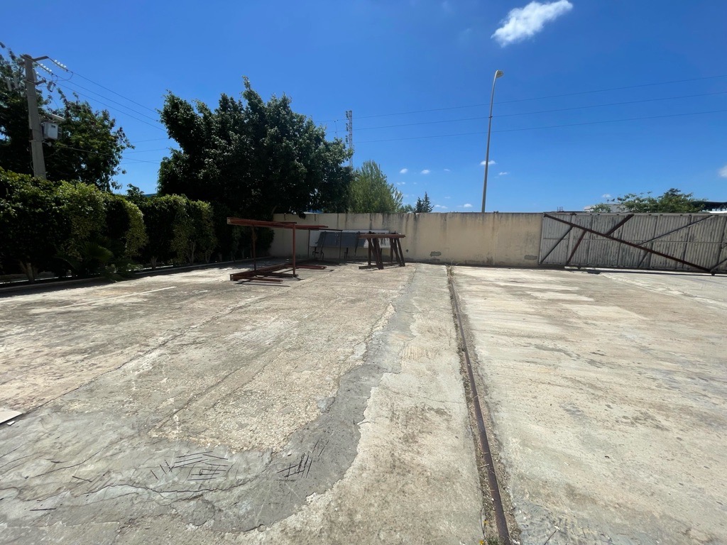 À louer un dépôt industriel à ksar Said
