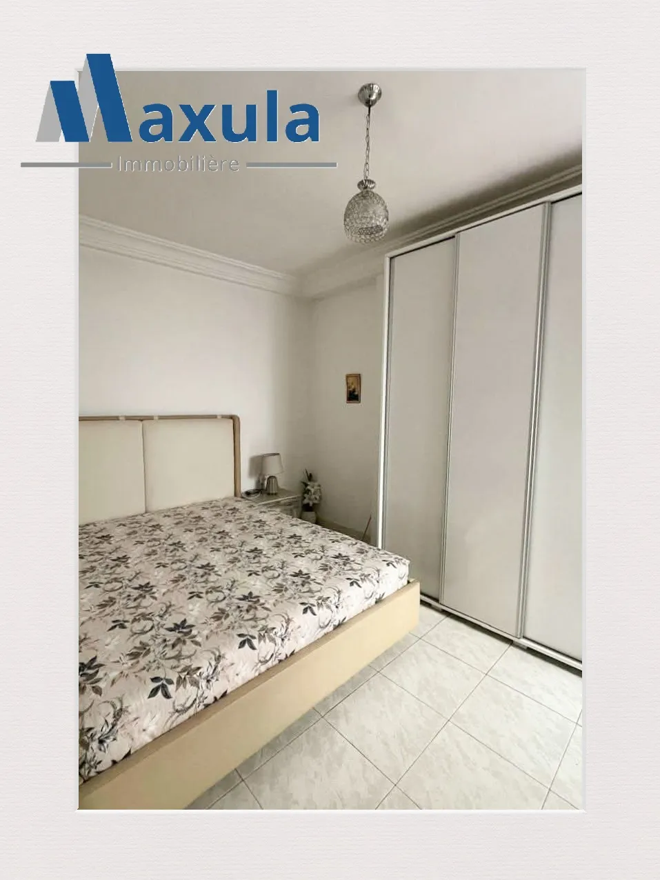 À VENDRE MAISON R+1 AVEC REZ COMMERCIAL DANS LE CENTRE DE BEN AROUS