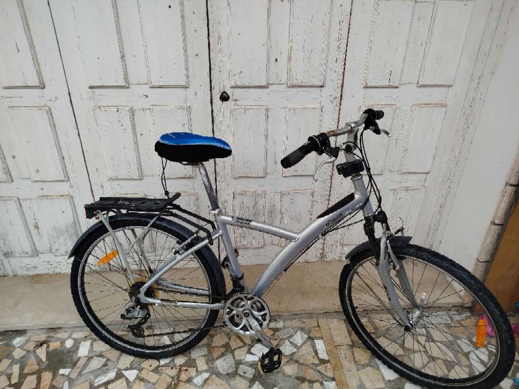 Bicyclette bitwin en bon état