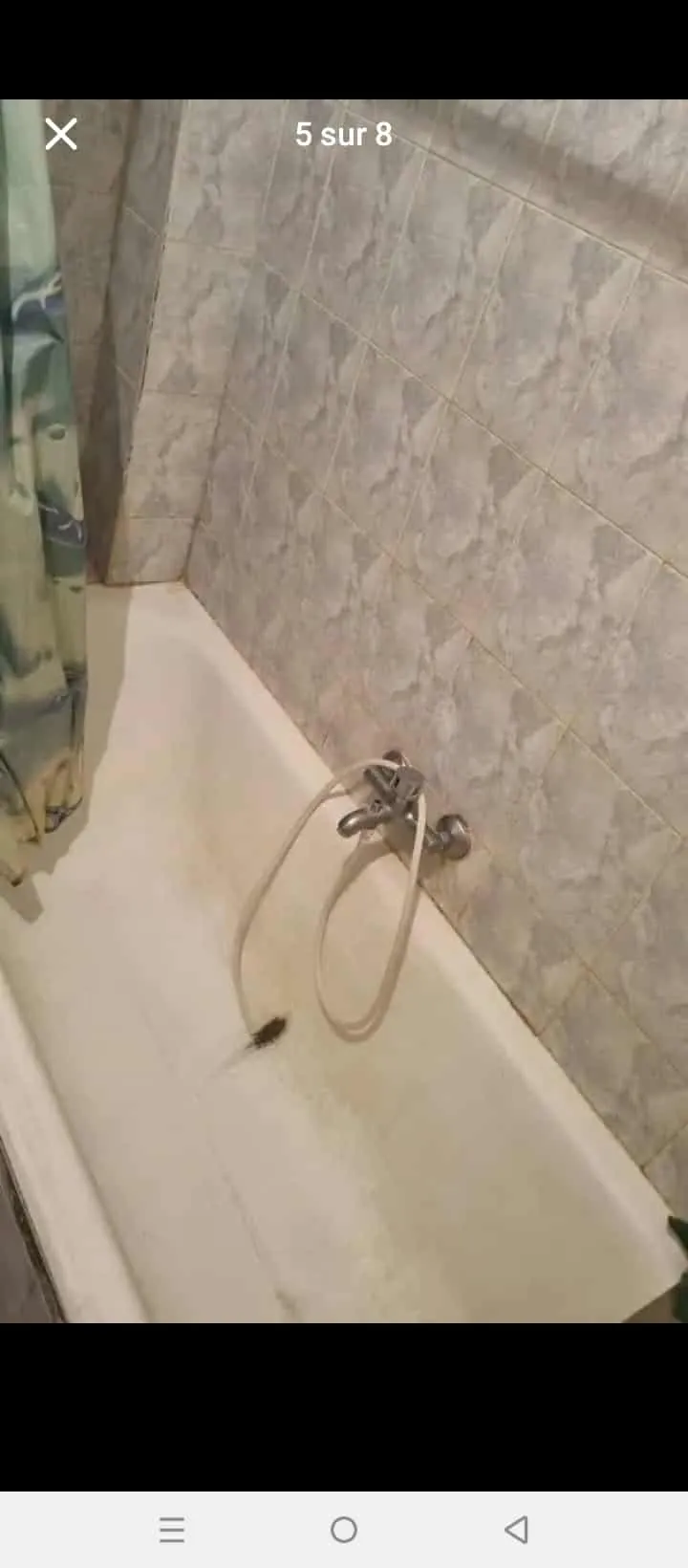un appartements s+3 vide au 2éme étage (sans ascenseur) a louer a Omrane Supérieur En face MG