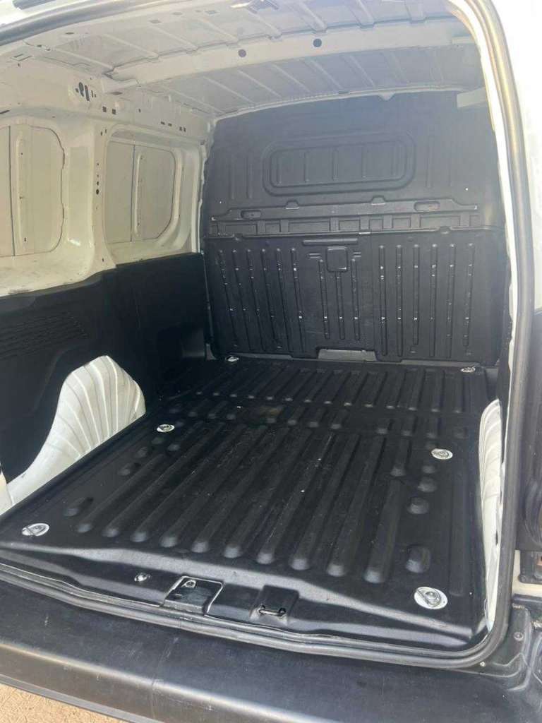 Peugeot k9