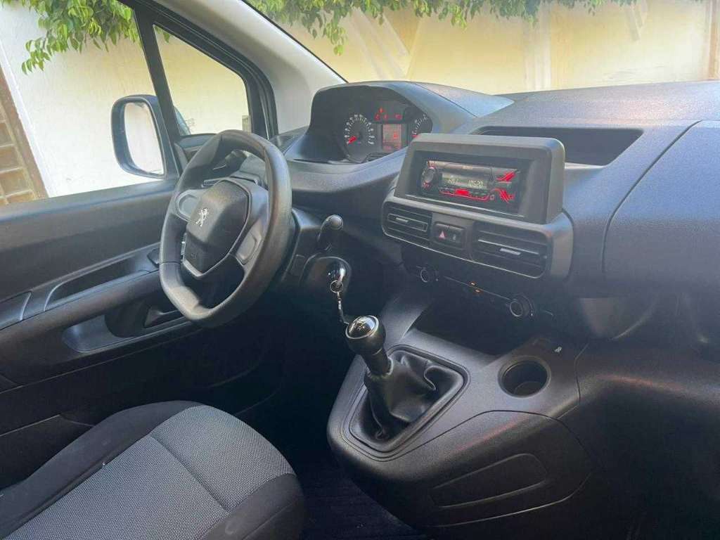 Peugeot k9