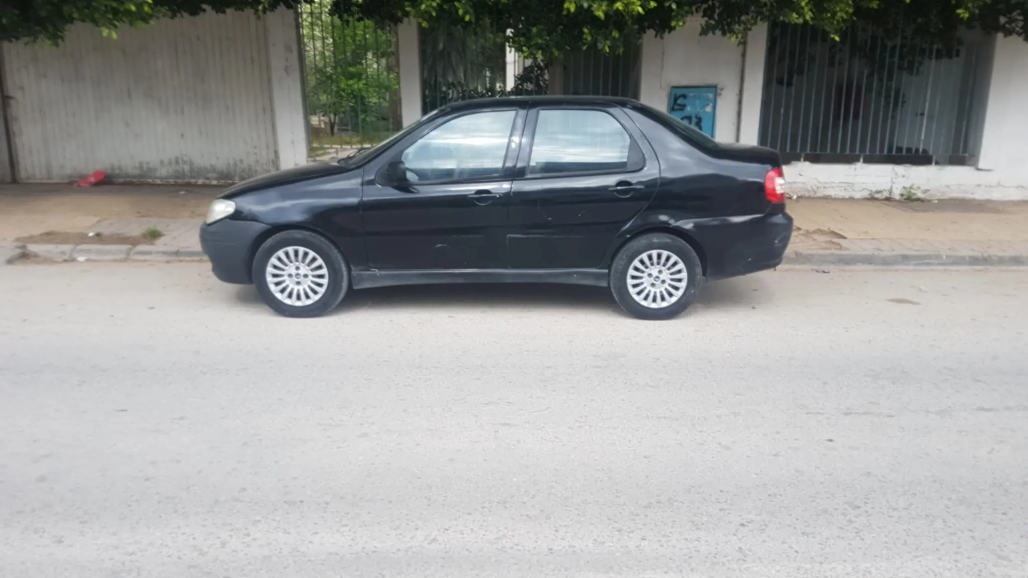 Fiat Siena Modele 2007 en tres bon etat