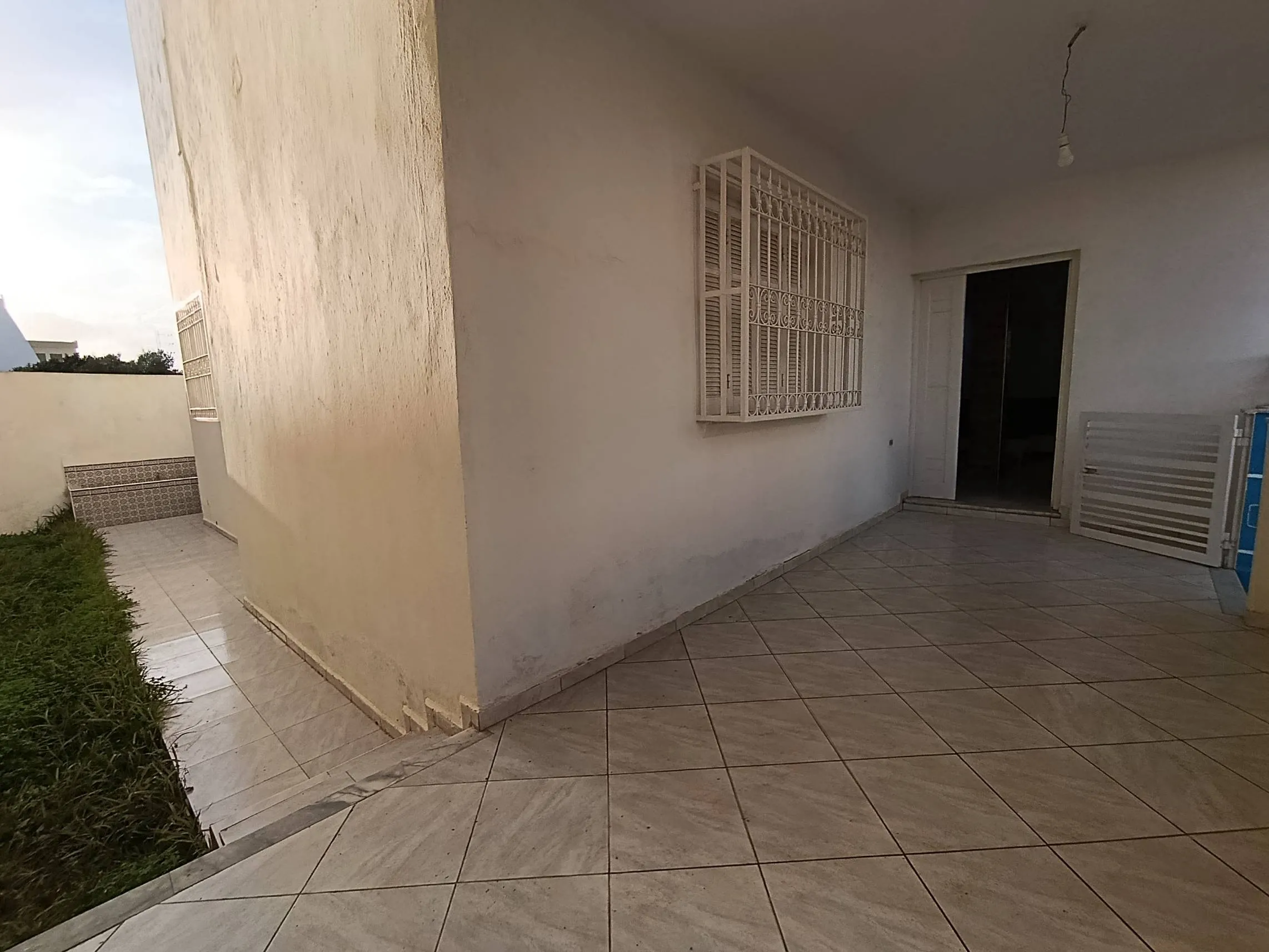 Maison RDC S+3 à 50 m de la Plage