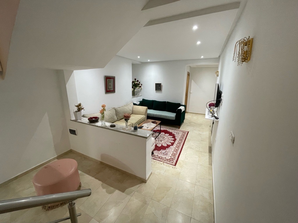 A louer un Appartement s+2 meublé pour courte durée 