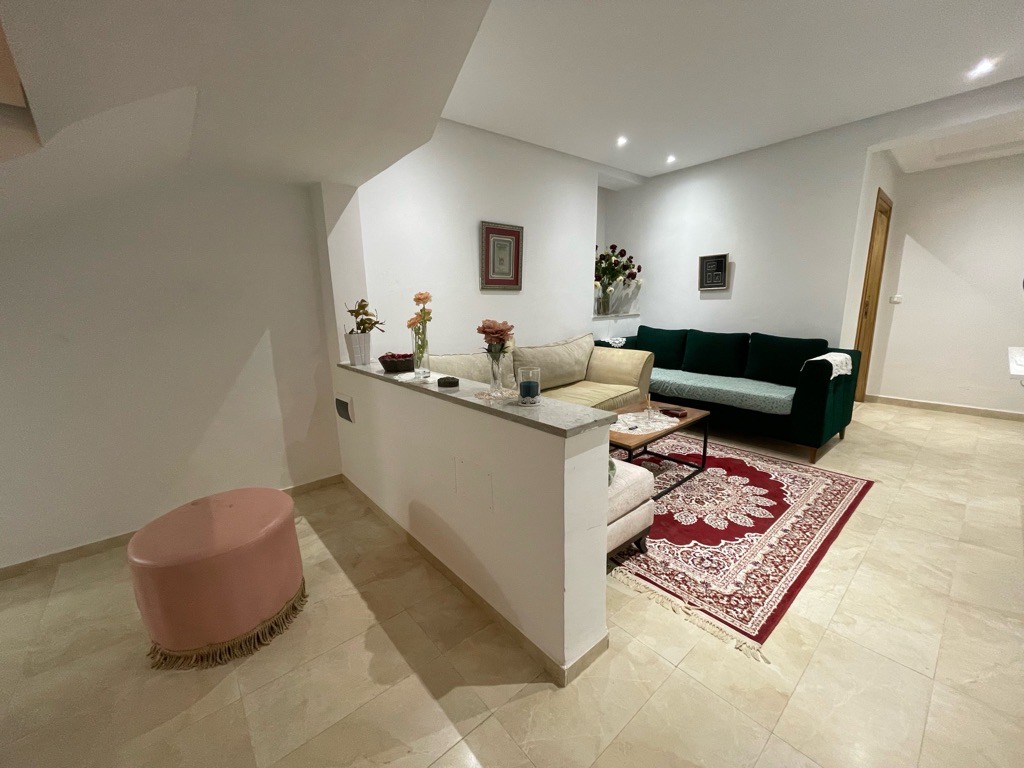 A louer un Appartement s+2 meublé pour courte durée 
