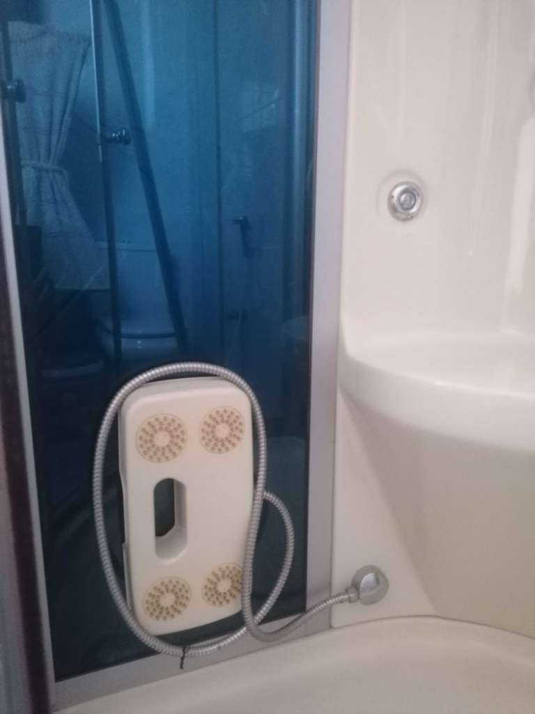 Cabine de douche hydromasseur 