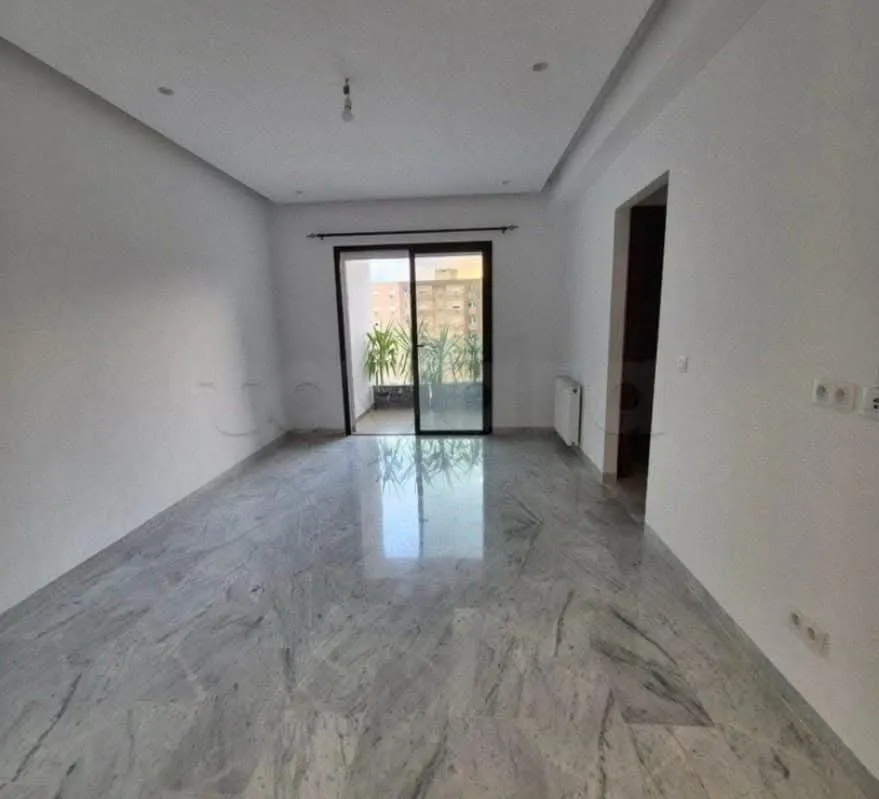 Location S2 vide à La Nouvelle Soukra