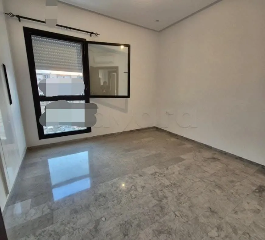 Location S2 vide à La Nouvelle Soukra