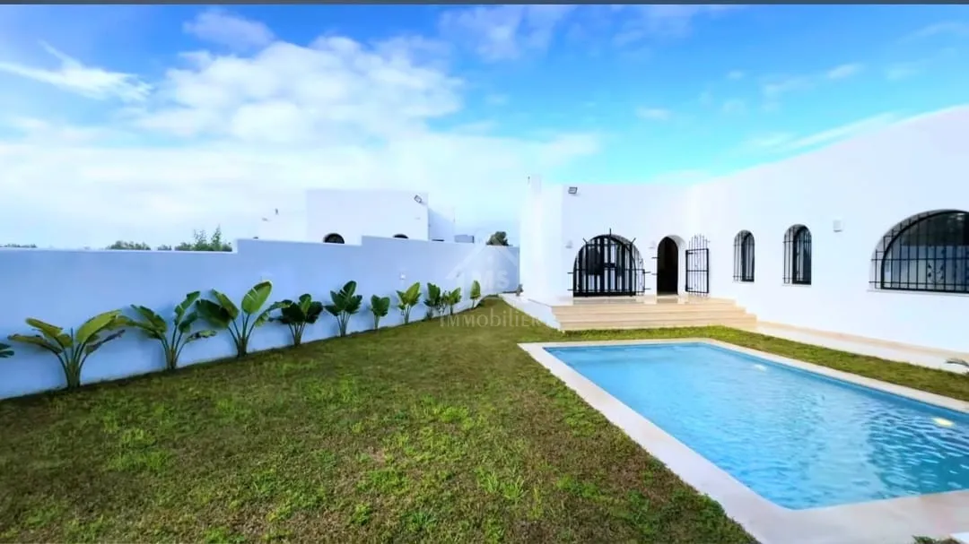 Une villa toute neuve avec piscine à vendre à Hammamet Sud 51355351