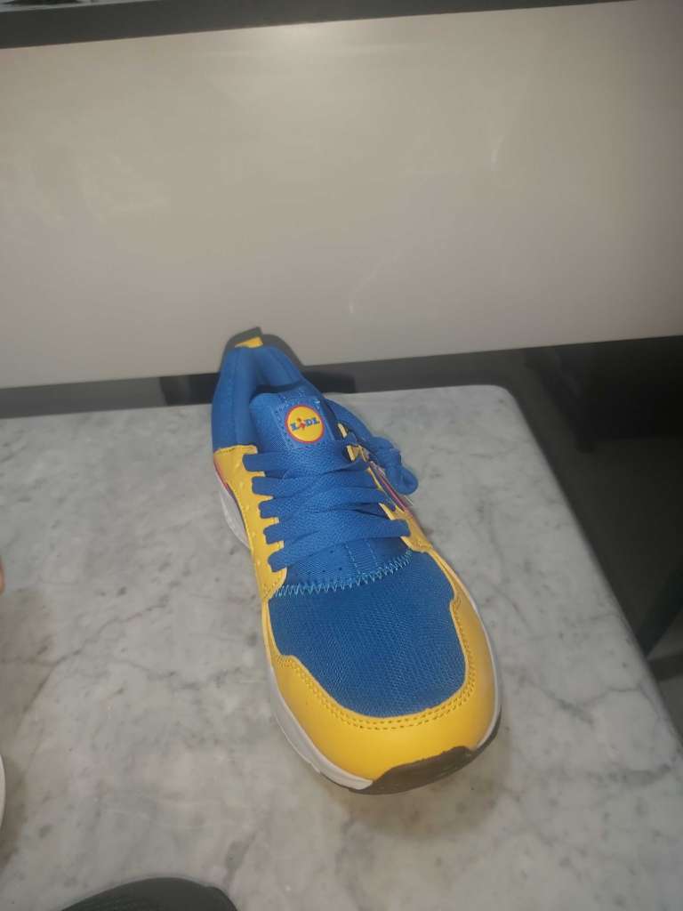 Chaussures de sport LIDL neuves taille 39