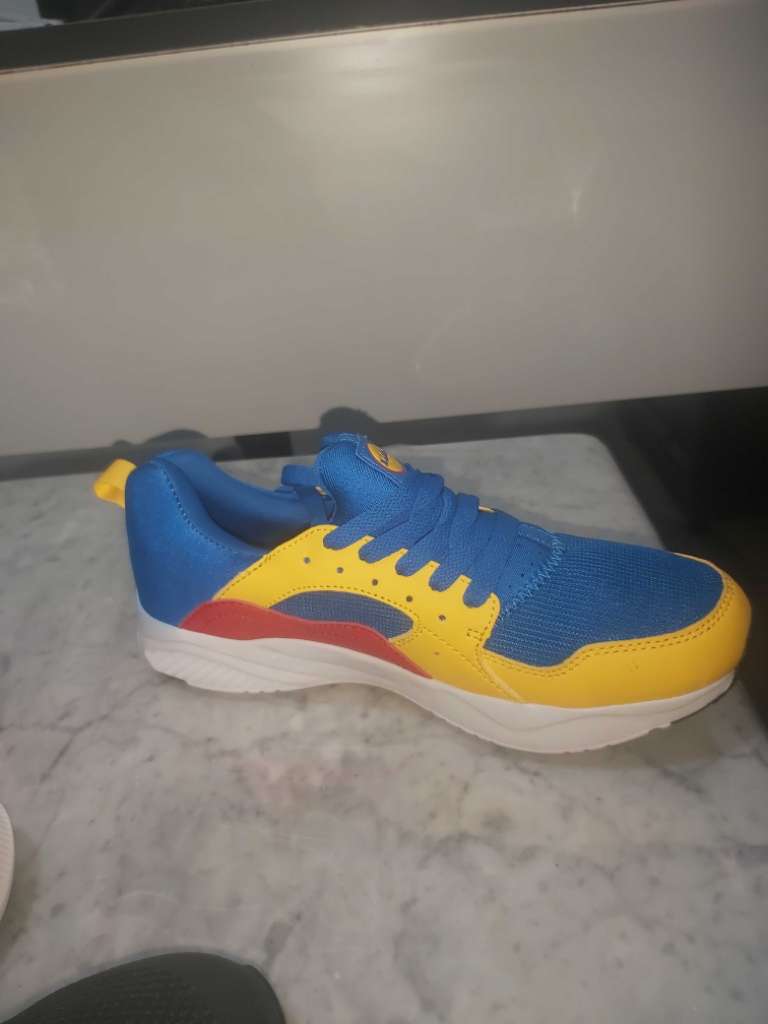 Chaussures de sport LIDL neuves taille 39