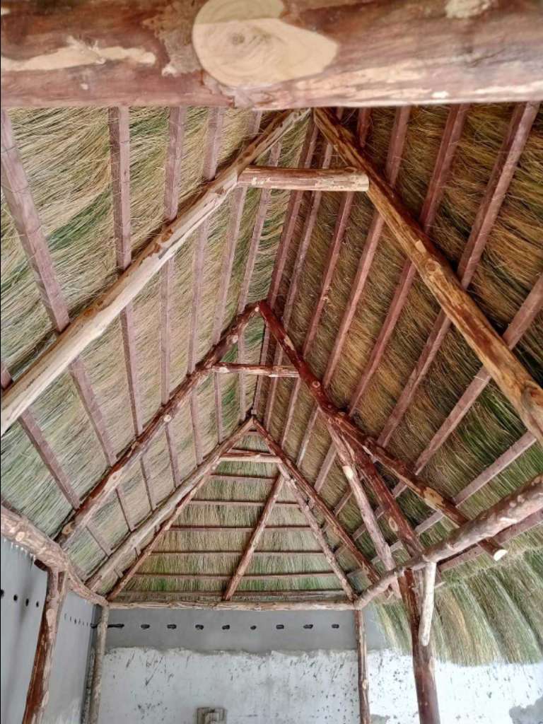 Installation cabane en chaume 