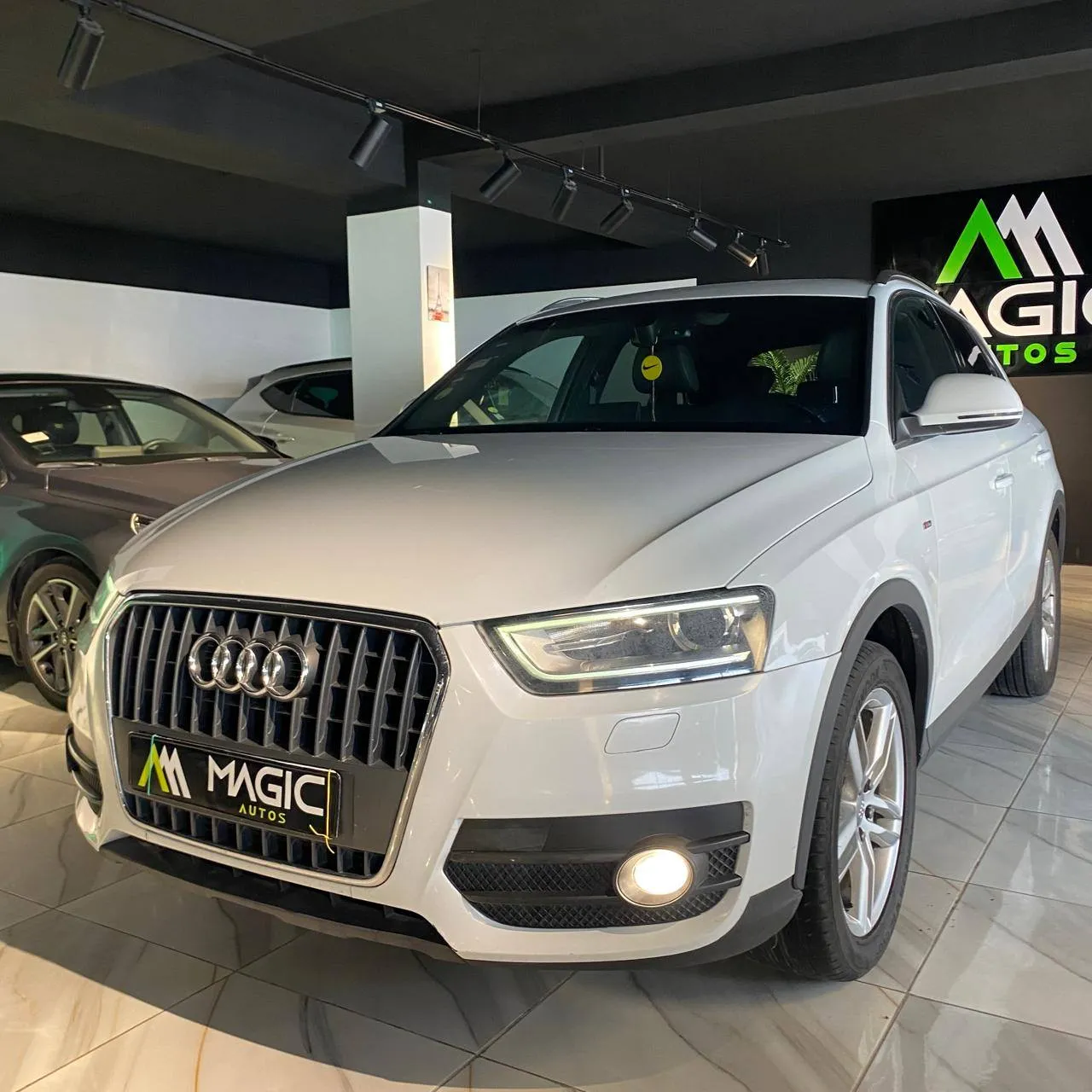 AUDI Q3
