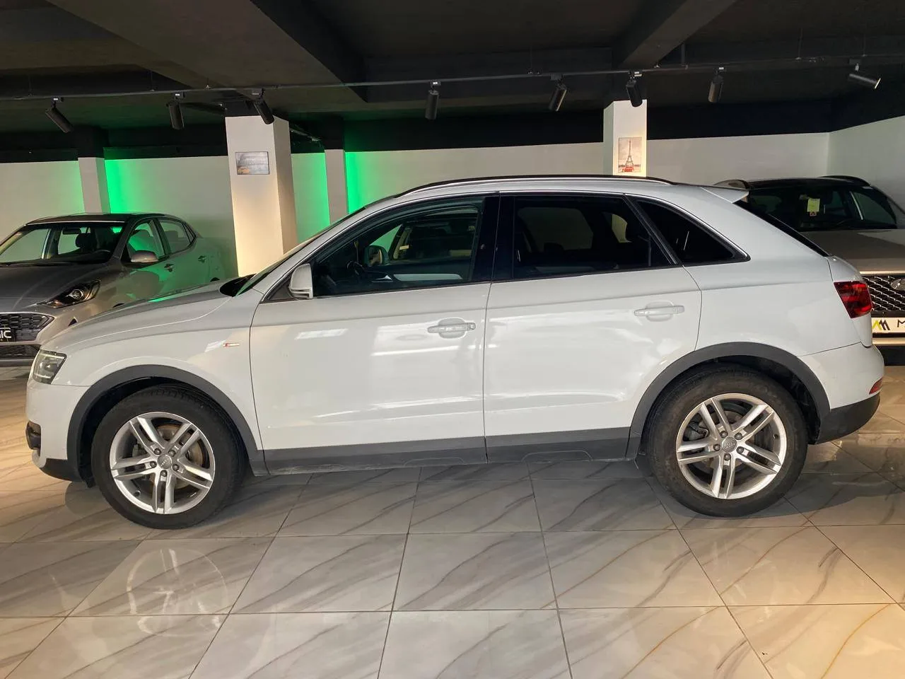 AUDI Q3